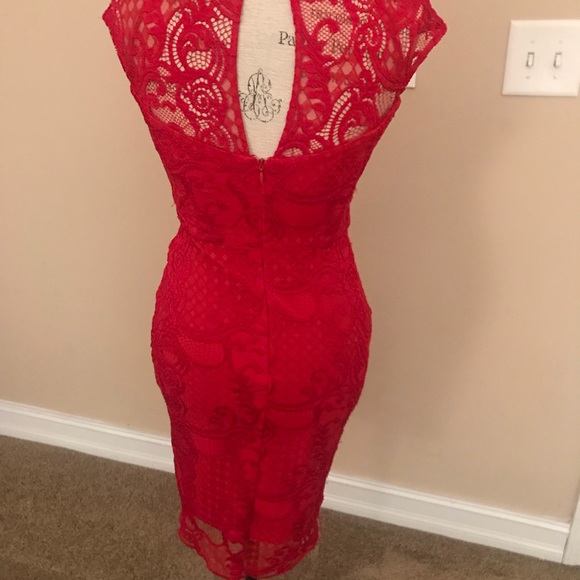 SHOWSTOPPER! Red Lace and Net Dress by Guess. - Picture 2 of 7